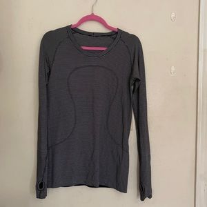 lululemon swiftly long sleeve black&white stripe